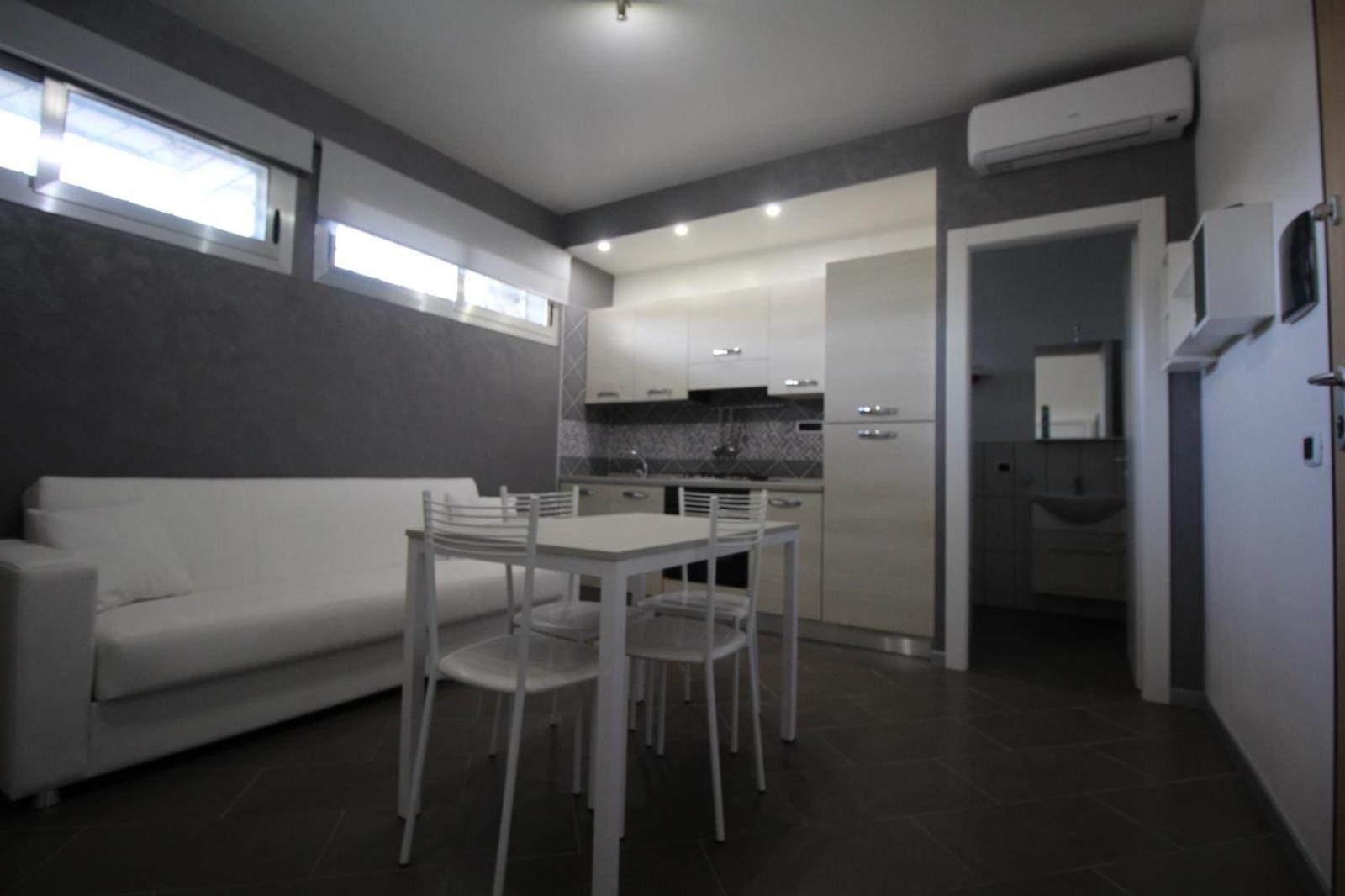 Beach Central Appartment Economy 特罗佩阿 外观 照片