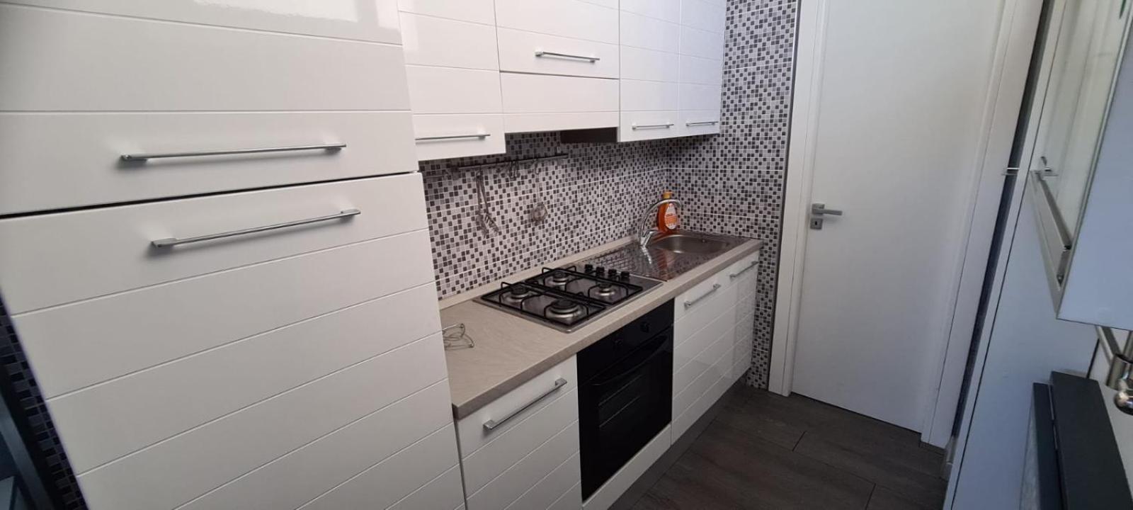 Beach Central Appartment Economy 特罗佩阿 外观 照片
