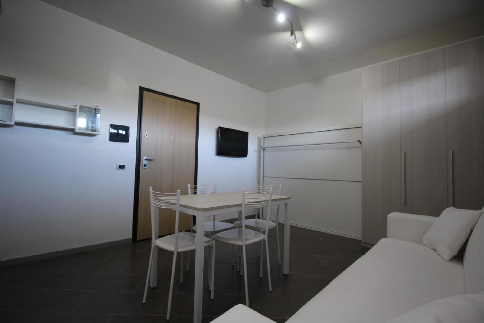 Beach Central Appartment Economy 特罗佩阿 外观 照片